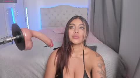 emilyborch online show from June 2026 03:44:02 AM
