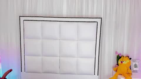  EMILY  online show from November 2025 08:58:01 AM