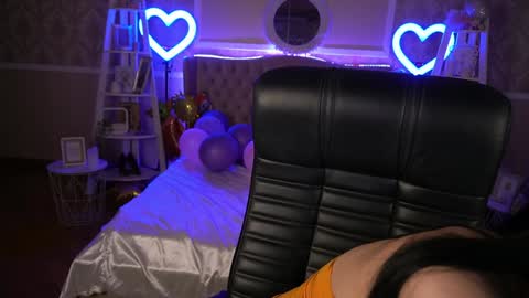 Emy online show from January 2025 09:51:02 AM