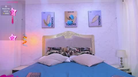 Snapshot of emilycastro_ chatting on January 2025 02:18:01 PM Emily online show from January 2025 02:18:01 PM