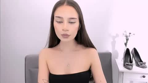 Snapshot of emilycharming chatting on February 2026 09:32:01 PM EmilyCharming online show from February 2026 09:32:01 PM