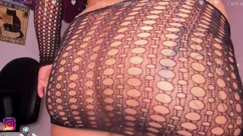 Snapshot of emilycollei chatting on November 2025 04:51:01 PM Emily online show from November 2025 04:51:01 PM