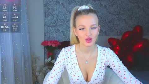 Snapshot of emilydancee chatting on December 2024 06:42:02 AM emilydancee online show from December 2024 06:42:02 AM