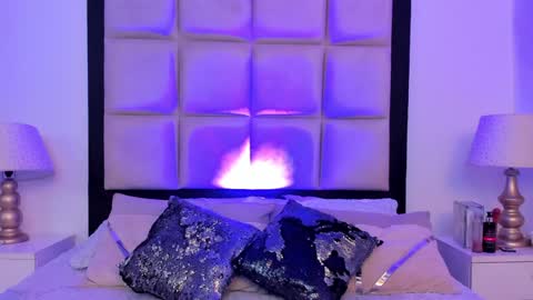 Snapshot of emilyevanns_ chatting on February 2025 09:29:02 PM Emily online show from February 2025 09:29:02 PM