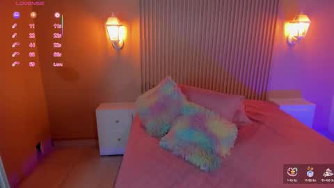 Snapshot of emilyevans7 chatting on October 2025 07:34:02 PM EMILY online show from October 2025 07:34:02 PM