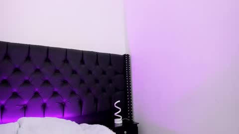 Emily online show from January 2026 05:11:02 AM