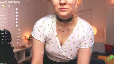 Emily  online show from December 2024 12:38:01 PM