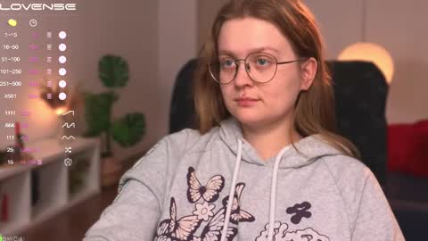 Emily  online show from February 2025 01:41:01 PM