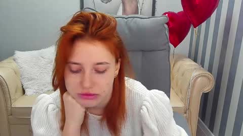 Snapshot of emilyfoxxi chatting on February 2025 07:26:01 AM Emily online show from February 2025 07:26:01 AM