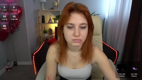 Snapshot of emilyfoxxi chatting on March 2025 06:46:02 AM Emily online show from March 2025 06:46:02 AM