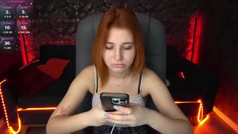 Snapshot of emilyfoxxi chatting on March 2025 12:22:01 PM Emily online show from March 2025 12:22:01 PM