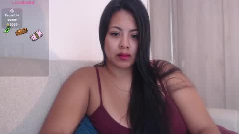 Snapshot of emilyguss chatting on February 2025 02:44:02 PM Emily online show from February 2025 02:44:02 PM