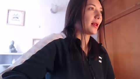 Snapshot of emilyjangcandy_ chatting on February 2025 05:15:02 PM Emily Jang online show from February 2025 05:15:02 PM
