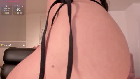 Snapshot of emilyjohnsonx chatting on December 2025 09:09:01 PM Emily online show from December 2025 09:09:01 PM