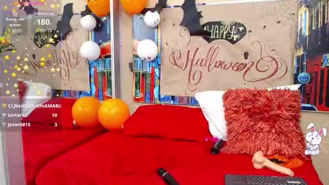 EmilyJons online show from October 2025 01:59:02 PM