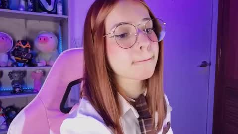 VALEEEN online show from November 2025 05:34:01 PM