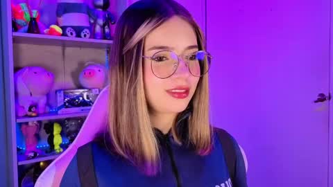 VALEEEN online show from April 2026 03:02:01 PM