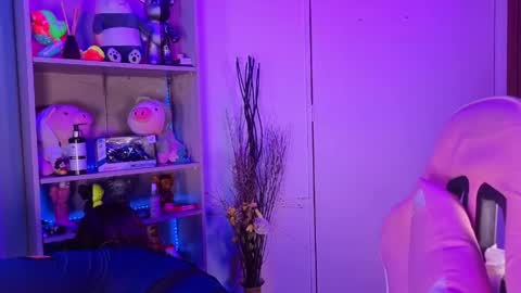VALEEEN online show from May 2026 03:17:01 PM