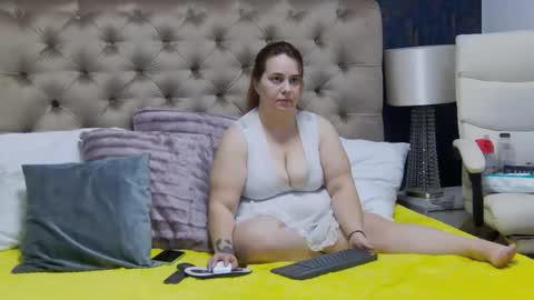 Emily online show from February 2026 05:06:01 AM