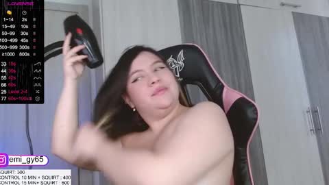 Snapshot of emilyn_grey chatting on October 2025 03:30:01 PM Emilyn online show from October 2025 03:30:01 PM