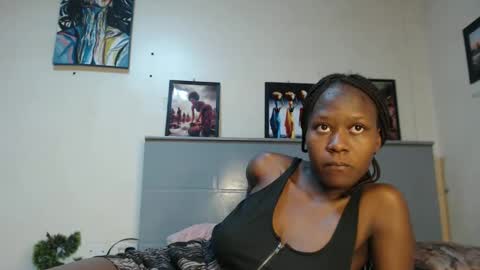 Snapshot of emilyposha chatting on January 2025 12:57:02 AM Emilly online show from January 2025 12:57:02 AM