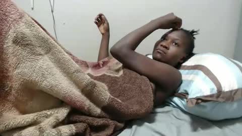 Emilly online show from April 2026 11:39:02 PM