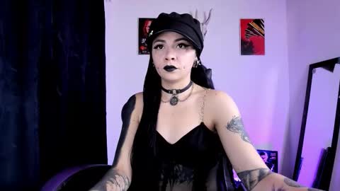  Emily Support me to have 100 likes plx online show from September 2025 09:53:01 PM