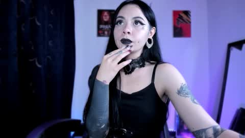  Emily Support me to have 100 likes plx online show from October 2025 06:53:01 PM