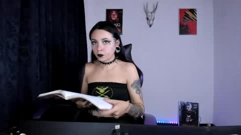 Snapshot of emilyrymer chatting on May 2026 10:22:02 PM Emily Support me to have 100 likes plx online show from May 2026 10:22:02 PM