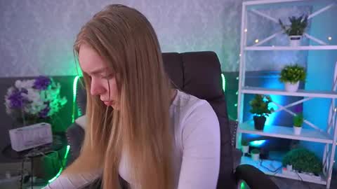  MY NAME IS Emily WELCOME EVERYONE I WILL BE HAPPY TO GIVE YOU WHAT YOU HAVE DREAMED OF FOR SO LONG online show from December 2025 07:03:01 AM