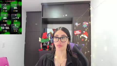 Snapshot of emilytafur chatting on December 2024 07:25:02 PM Emy online show from December 2024 07:25:02 PM