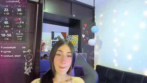 Snapshot of emilytafur chatting on February 2025 03:51:01 AM Emy online show from February 2025 03:51:01 AM