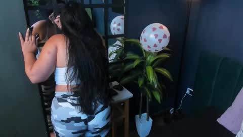 Emily Thyson online show from September 2025 12:18:01 PM