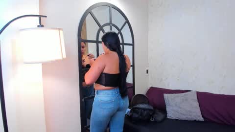 Emily Thyson online show from September 2025 12:08:02 PM