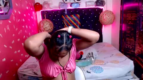 Snapshot of emilytssweet chatting on January 2025 08:56:02 PM Emily online show from January 2025 08:56:02 PM