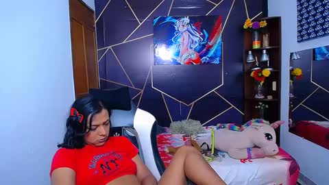 Snapshot of emilytssweet chatting on September 2025 05:49:01 PM Emily online show from September 2025 05:49:01 PM