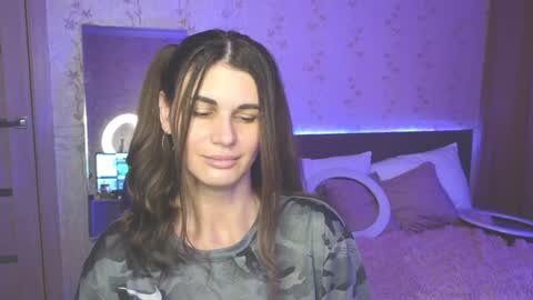 Snapshot of emilytucker chatting on December 2024 05:40:02 AM Emily online show from December 2024 05:40:02 AM