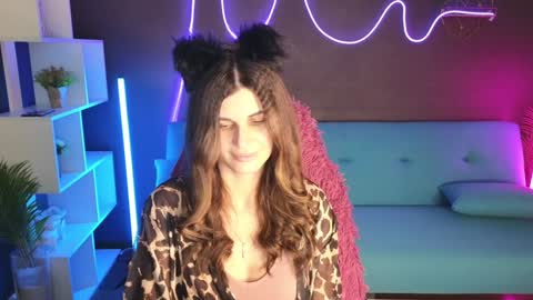 Snapshot of emilytucker chatting on January 2025 05:12:02 AM Emily online show from January 2025 05:12:02 AM