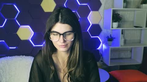 Snapshot of emilytucker chatting on January 2025 01:23:01 AM Emily online show from January 2025 01:23:01 AM