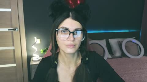 Snapshot of emilytucker chatting on February 2025 02:14:01 AM Emily online show from February 2025 02:14:01 AM