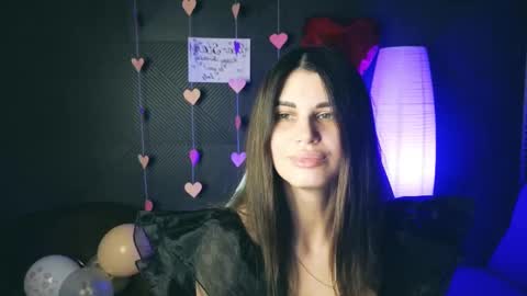 Snapshot of emilytucker chatting on February 2025 01:44:02 AM Emily online show from February 2025 01:44:02 AM
