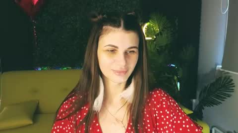 Snapshot of emilytucker chatting on March 2025 01:35:02 AM Emily online show from March 2025 01:35:02 AM