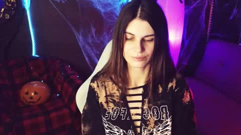 Snapshot of emilytucker chatting on November 2025 02:02:02 AM Emily online show from November 2025 02:02:02 AM