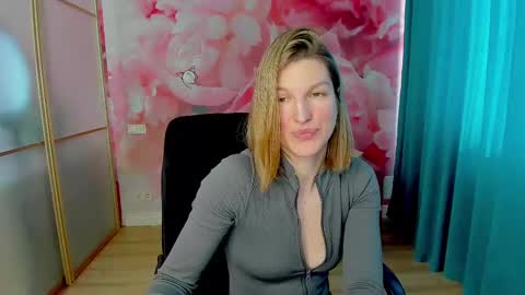 Snapshot of emilywalkers chatting on February 2025 10:39:02 AM EmilyWalkers online show from February 2025 10:39:02 AM