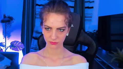 Snapshot of emilywiled chatting on February 2025 02:32:01 PM Emily online show from February 2025 02:32:01 PM