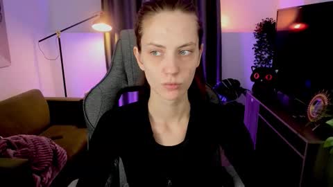 Emily online show from October 2025 08:29:01 AM