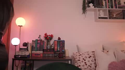 IG thickemmsss online show from September 2025 05:51:02 PM