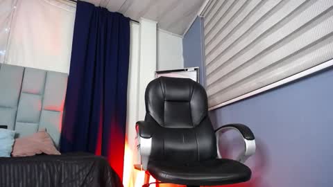 Emily  online show from January 2026 03:10:02 AM