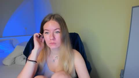 Snapshot of emilyy____ chatting on February 2025 07:27:01 AM Emily online show from February 2025 07:27:01 AM