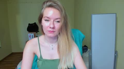 Snapshot of emilyy____ chatting on February 2025 09:50:02 AM Emily online show from February 2025 09:50:02 AM